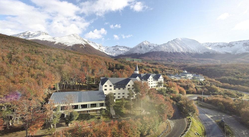 Las Hayas Ushuaia Resort Exterior photo